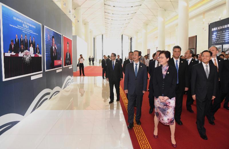 行政长官林郑月娥（前排右二）今日（九月六日）在南宁出席2019年泛珠三角区域合作行政首长联席会议。