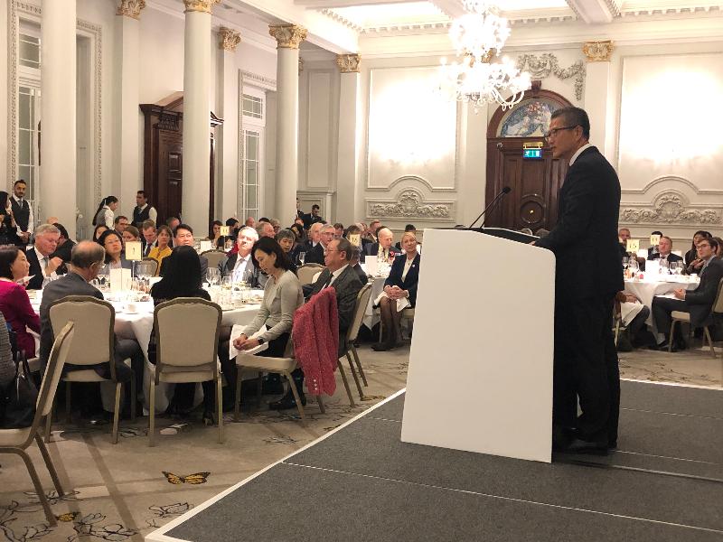 财政司司长陈茂波十月二十九日（伦敦时间）在英国伦敦出席香港工商协会午餐会并致辞。