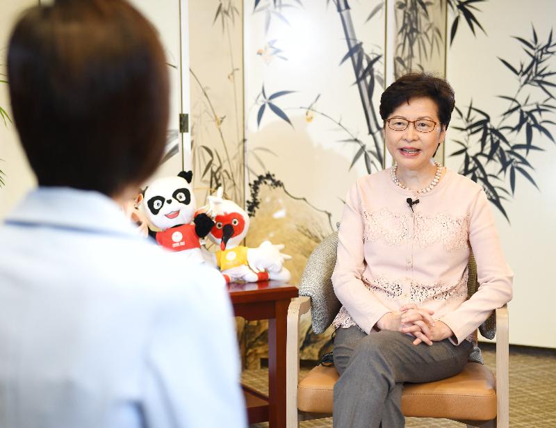 行政长官林郑月娥今日（九月二十七日）继续西安访问行程。图示林郑月娥接受陕西媒体访问。