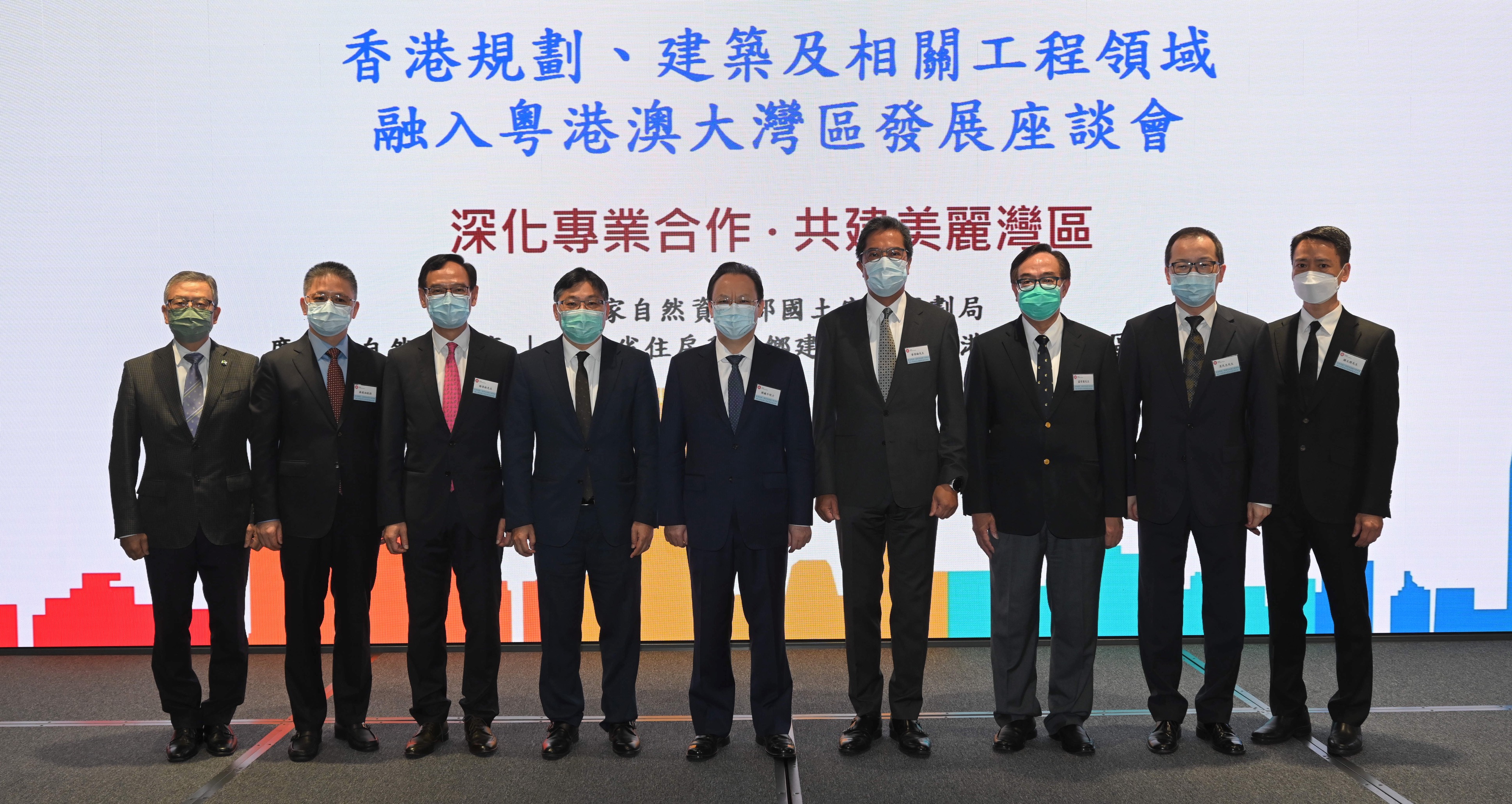 建築及工程相關專業服務